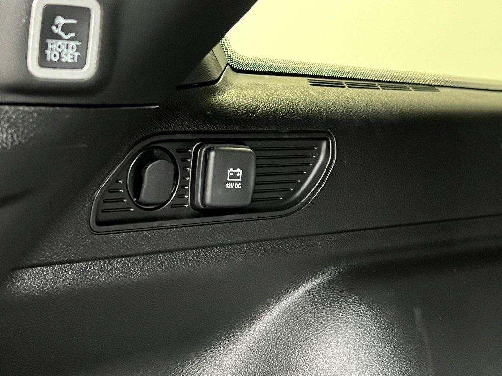 new 2025 Jeep Grand Cherokee car, priced at $40,252