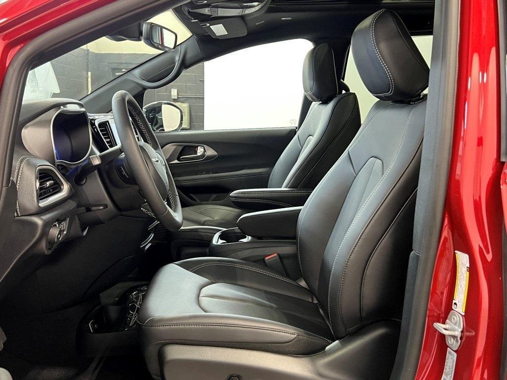 new 2026 Chrysler Pacifica car, priced at $36,500