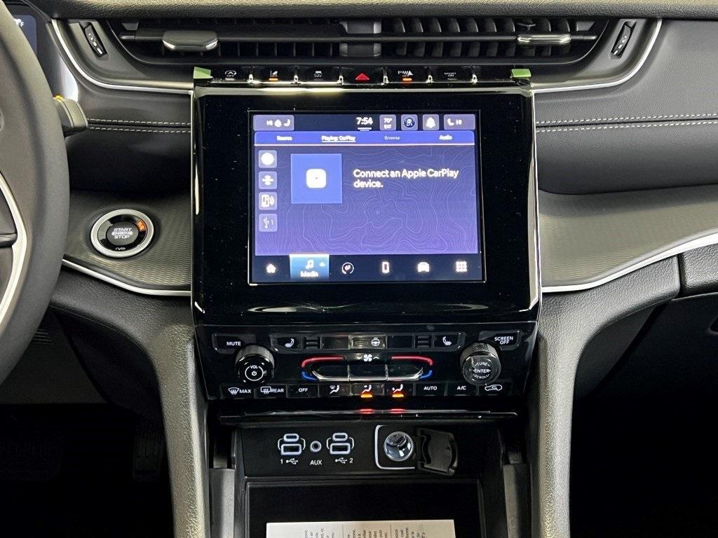 new 2025 Jeep Grand Cherokee L car, priced at $37,113