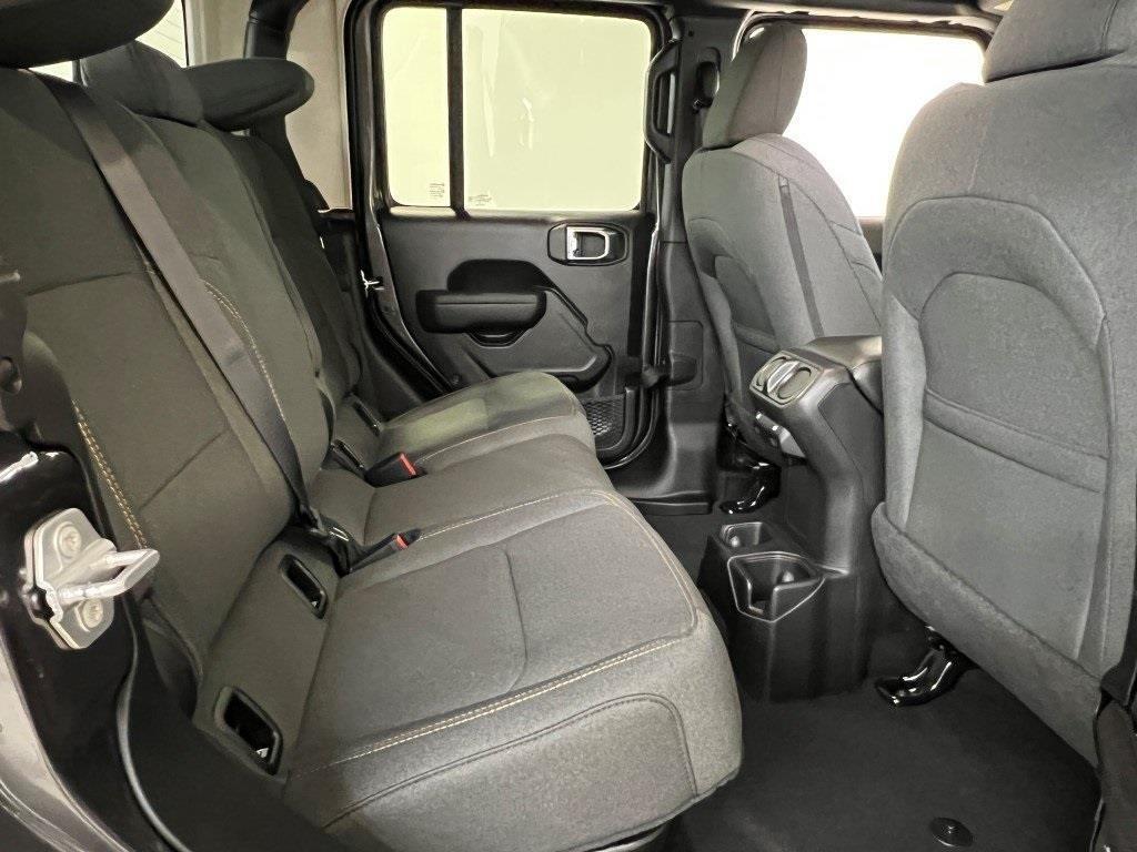 new 2026 Jeep Gladiator car, priced at $45,971