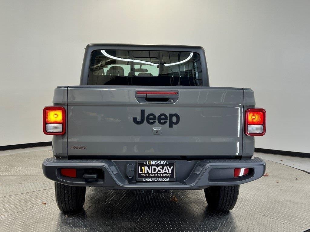 used 2023 Jeep Gladiator car, priced at $30,000