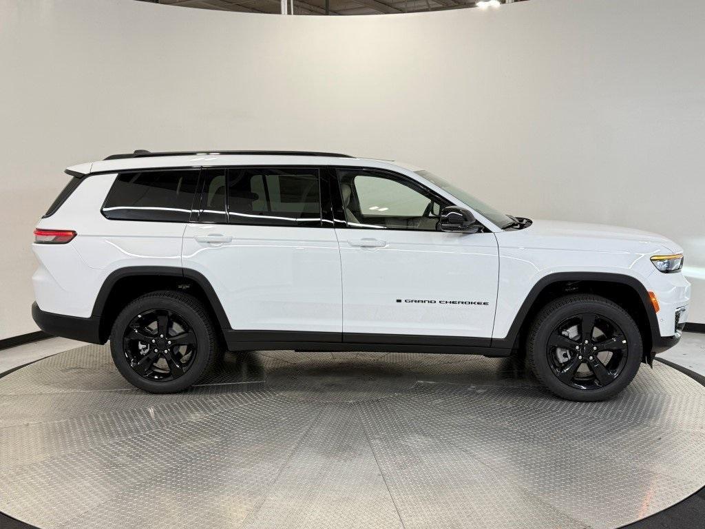 new 2025 Jeep Grand Cherokee L car, priced at $47,700