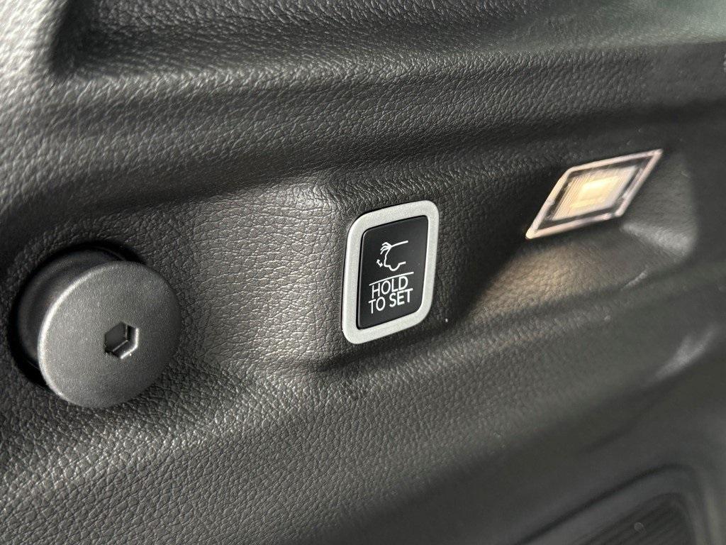 new 2025 Jeep Grand Cherokee L car, priced at $47,700