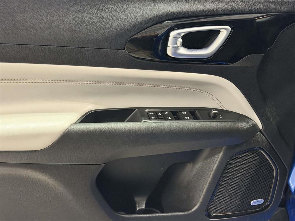 used 2022 Jeep Compass car, priced at $20,700