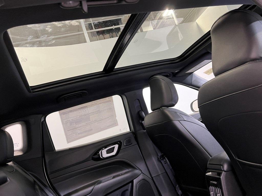 new 2025 Jeep Compass car, priced at $34,200