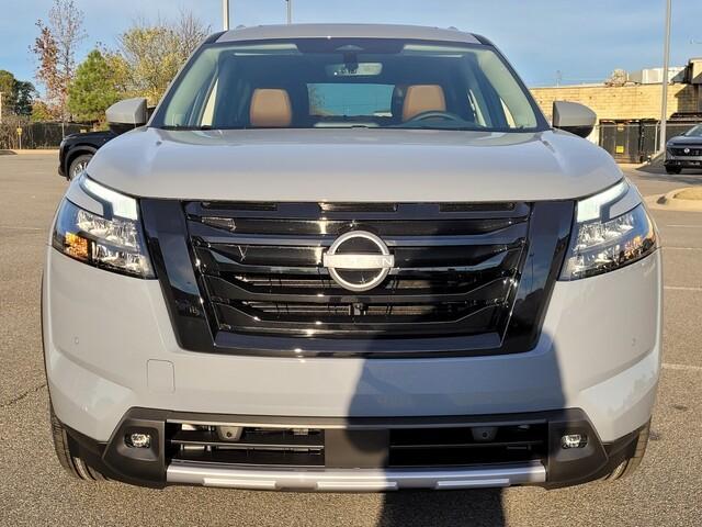 new 2025 Nissan Pathfinder car, priced at $42,333