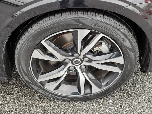 used 2024 Volvo S60 car, priced at $21,900