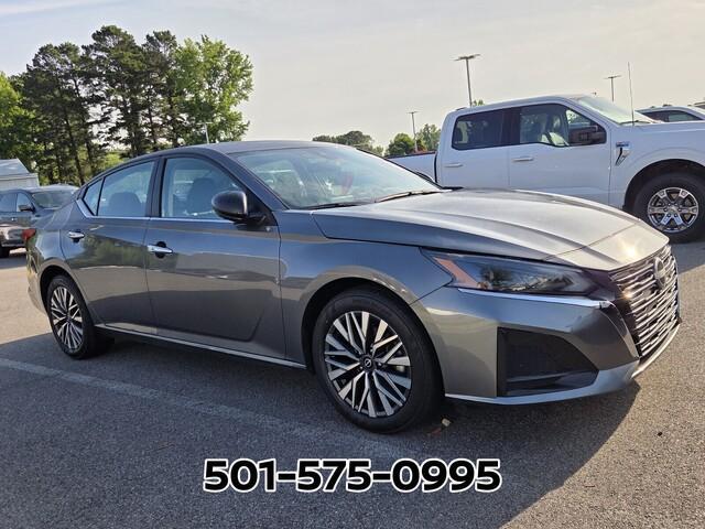 used 2025 Nissan Altima car, priced at $20,933
