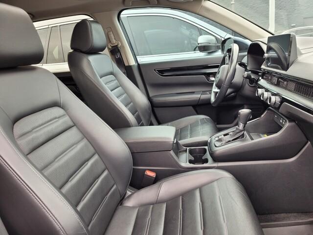 used 2023 Honda CR-V car, priced at $29,900