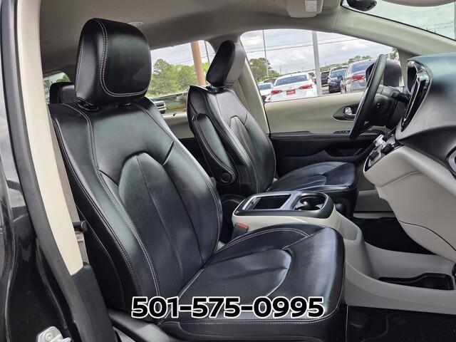 used 2023 Chrysler Pacifica car, priced at $24,164