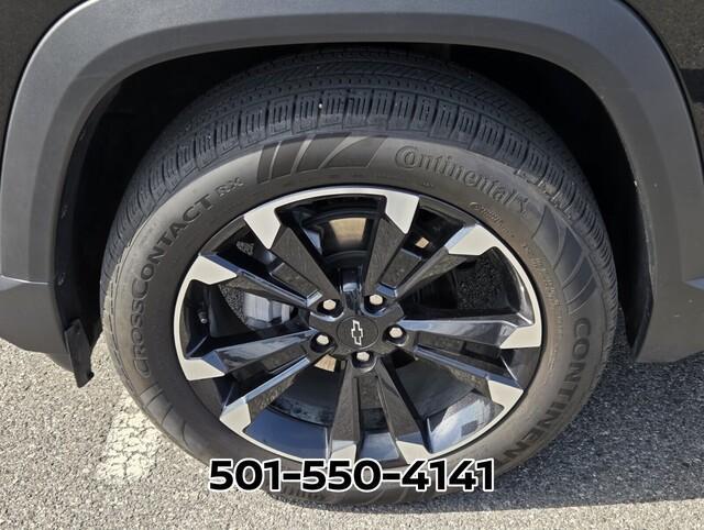 used 2025 Chevrolet Equinox car, priced at $29,162