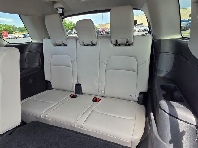 new 2026 Nissan Pathfinder car, priced at $41,177