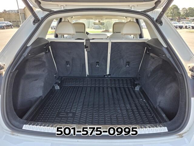 used 2024 Audi Q3 car, priced at $27,922