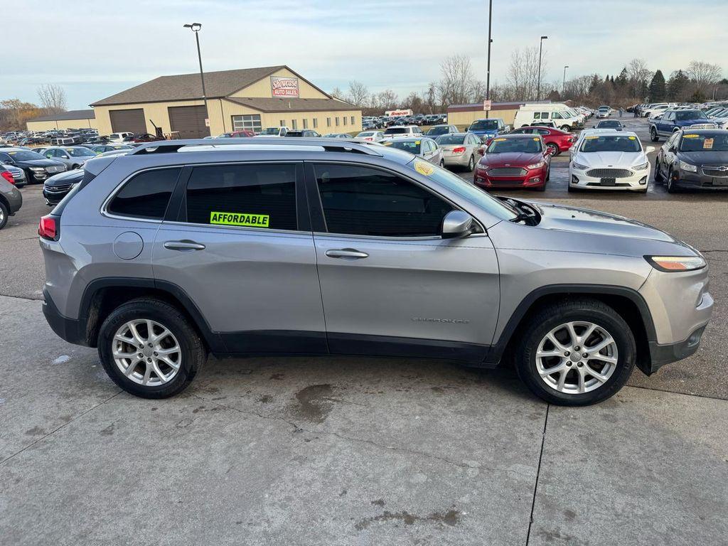 used 2018 Jeep Cherokee car, priced at $6,995
