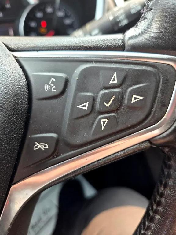 used 2019 Chevrolet Equinox car, priced at $6,995