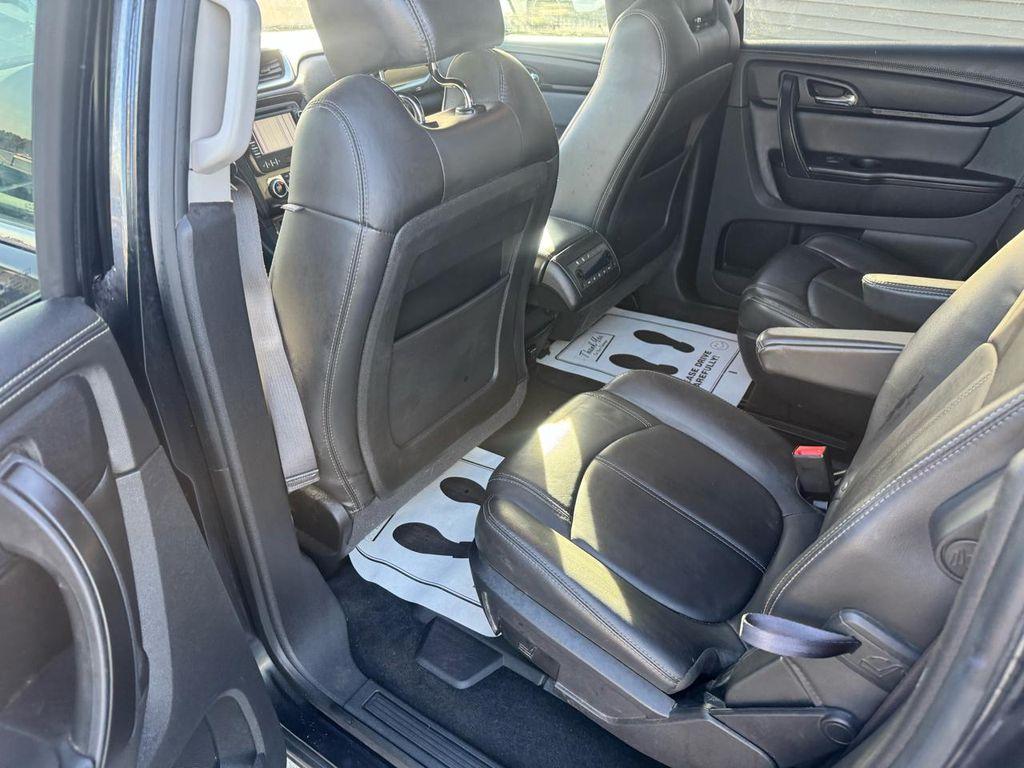 used 2017 Chevrolet Traverse car, priced at $3,995