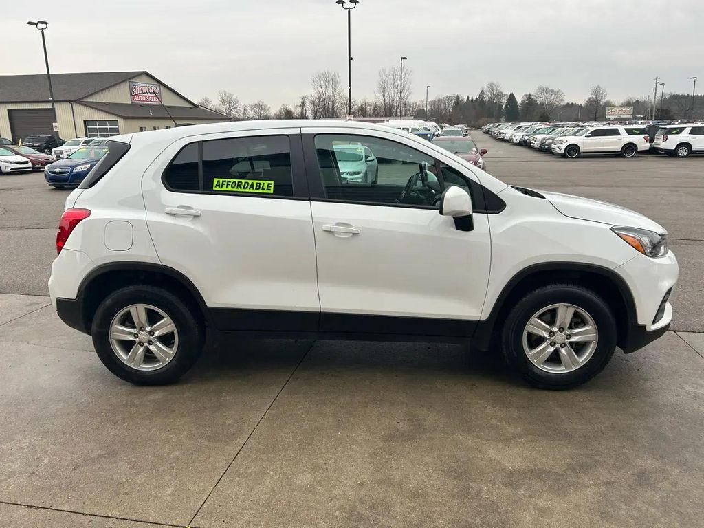 used 2022 Chevrolet Trax car, priced at $5,495