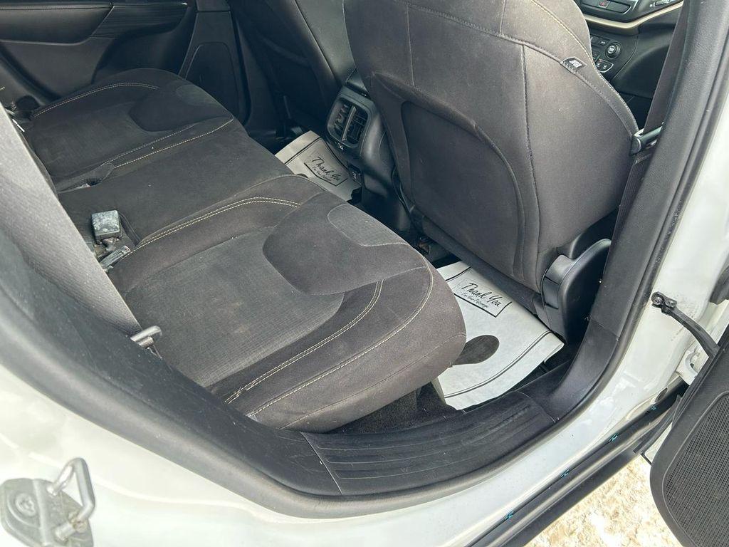 used 2016 Jeep Cherokee car, priced at $6,495