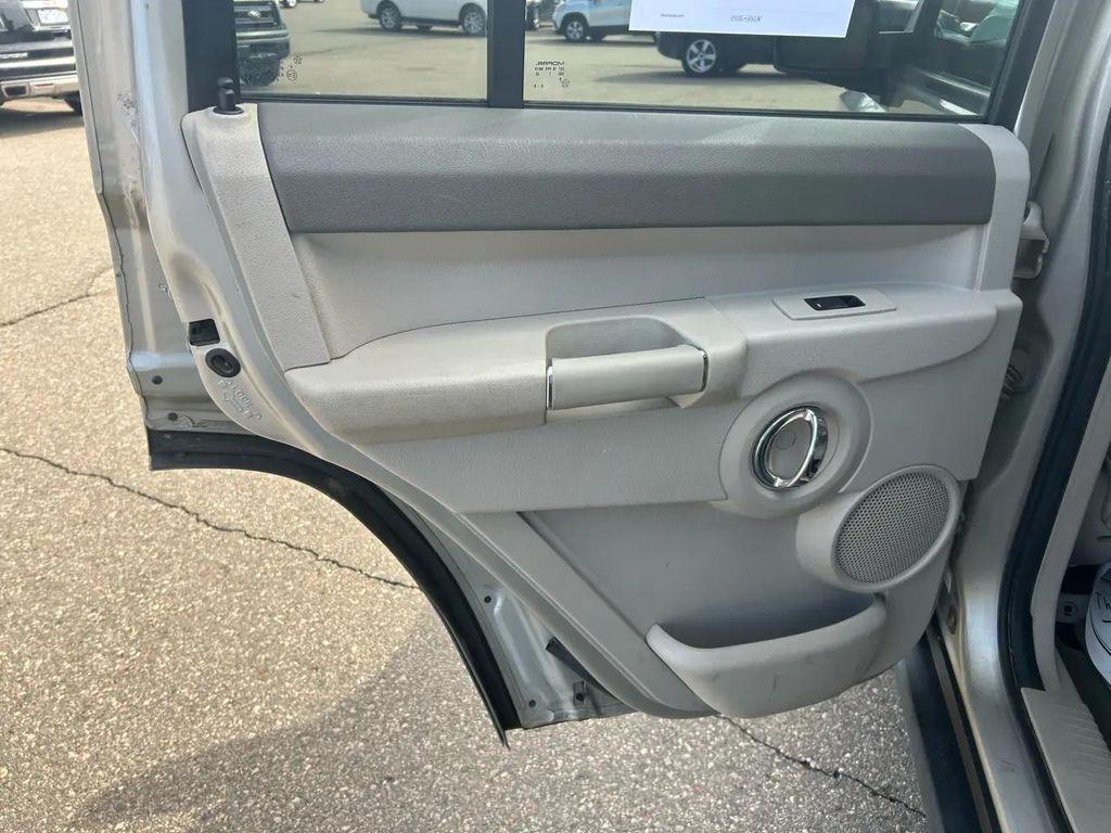 used 2008 Jeep Commander car, priced at $3,995