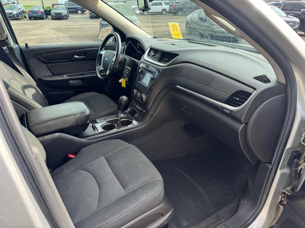 used 2017 Chevrolet Traverse car, priced at $3,995