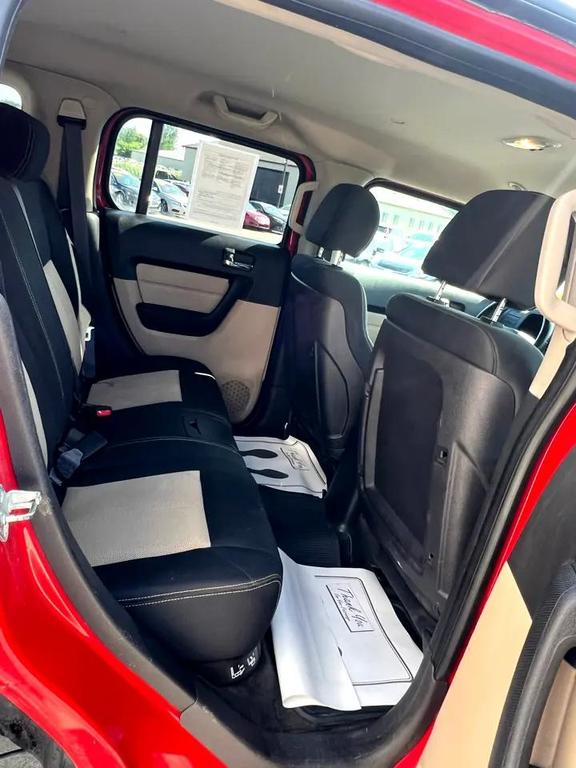 used 2006 Hummer H3 car, priced at $3,995