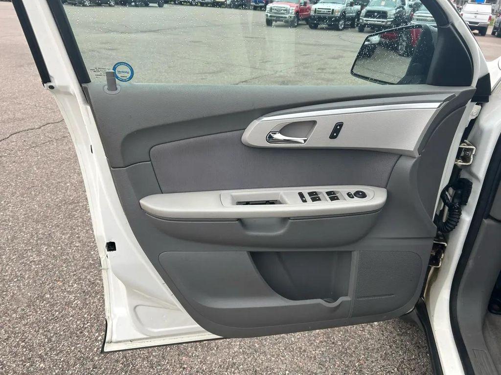 used 2012 Chevrolet Traverse car, priced at $3,795