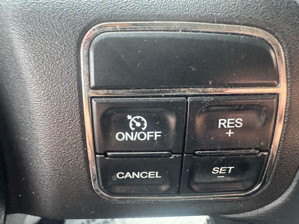 used 2011 Jeep Grand Cherokee car, priced at $5,995