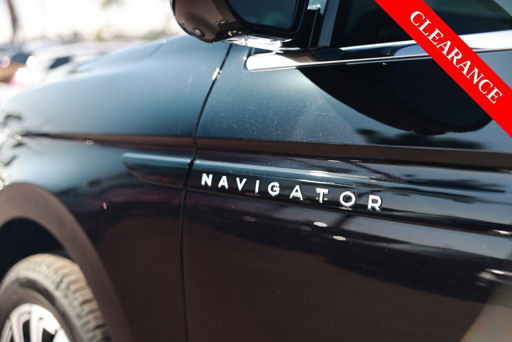 used 2025 Lincoln Navigator car, priced at $99,212