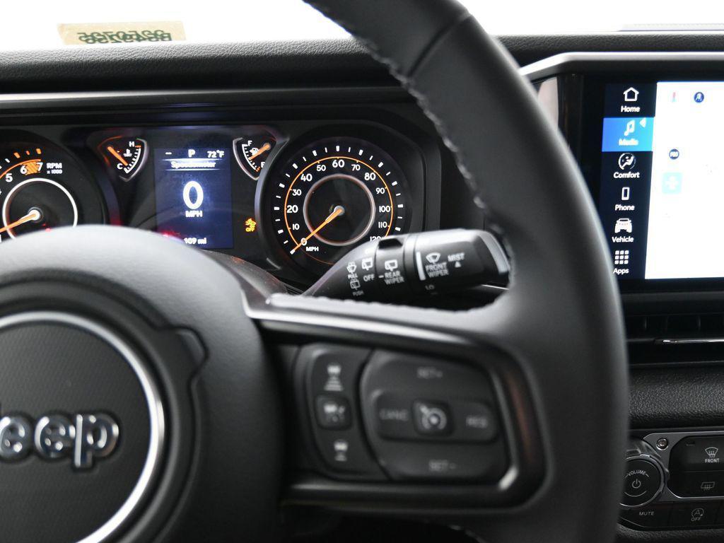 new 2025 Jeep Wrangler car, priced at $46,820