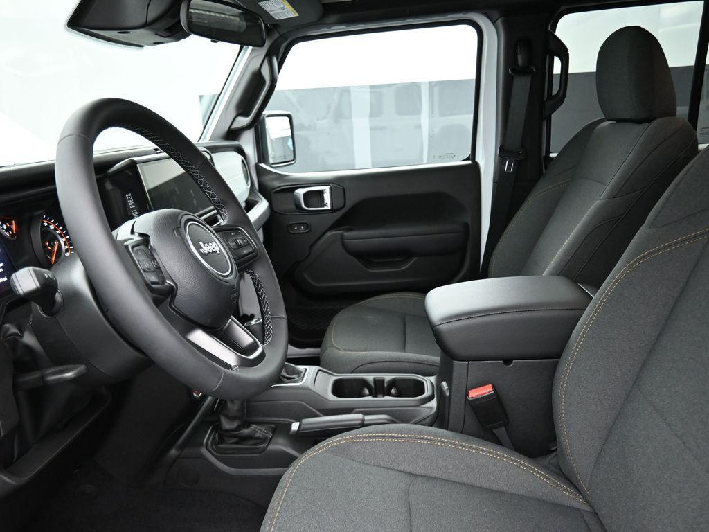 new 2025 Jeep Wrangler car, priced at $46,820