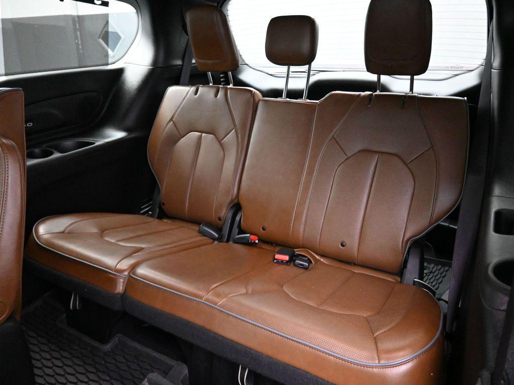 used 2021 Chrysler Pacifica Hybrid car, priced at $25,621