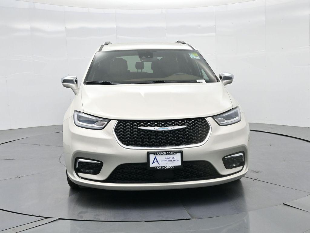 used 2021 Chrysler Pacifica Hybrid car, priced at $25,621