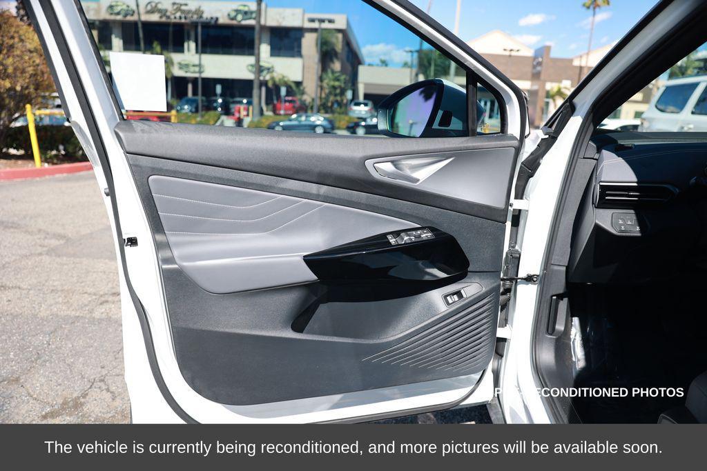 used 2023 Volkswagen ID.4 car, priced at $17,998