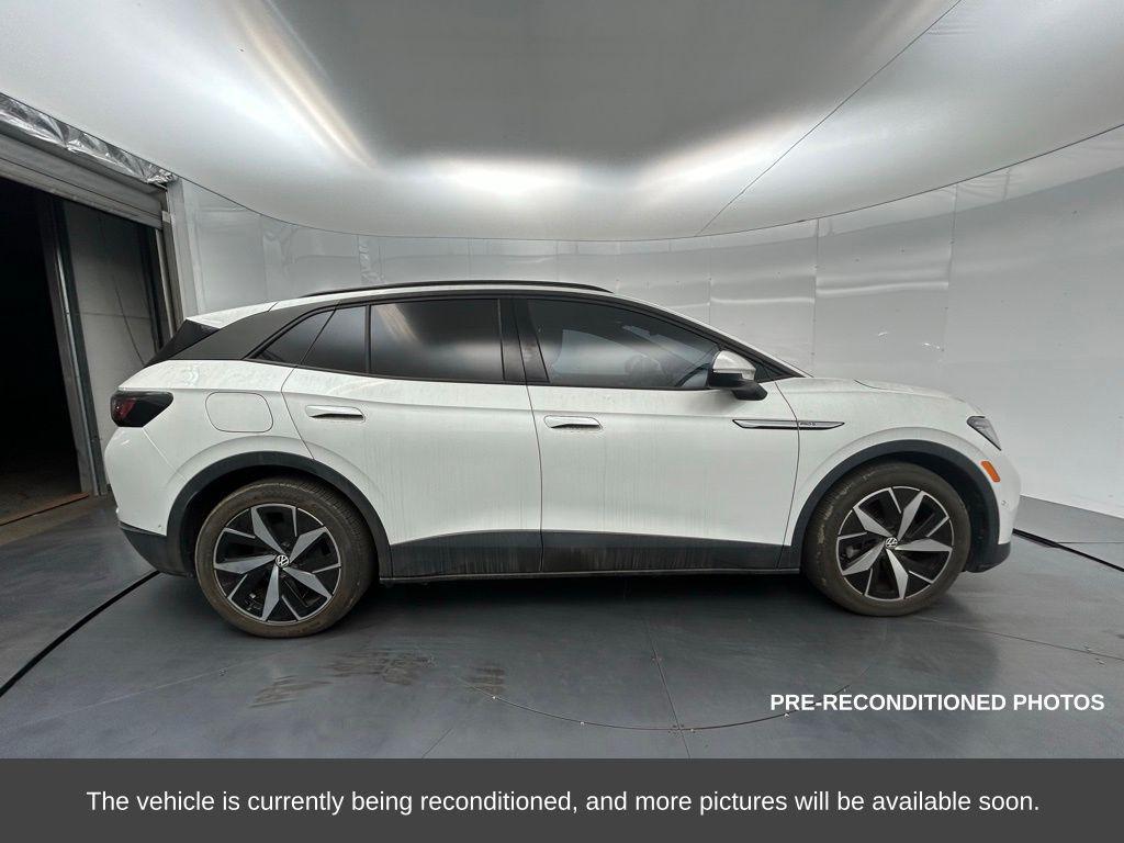 used 2023 Volkswagen ID.4 car, priced at $20,173