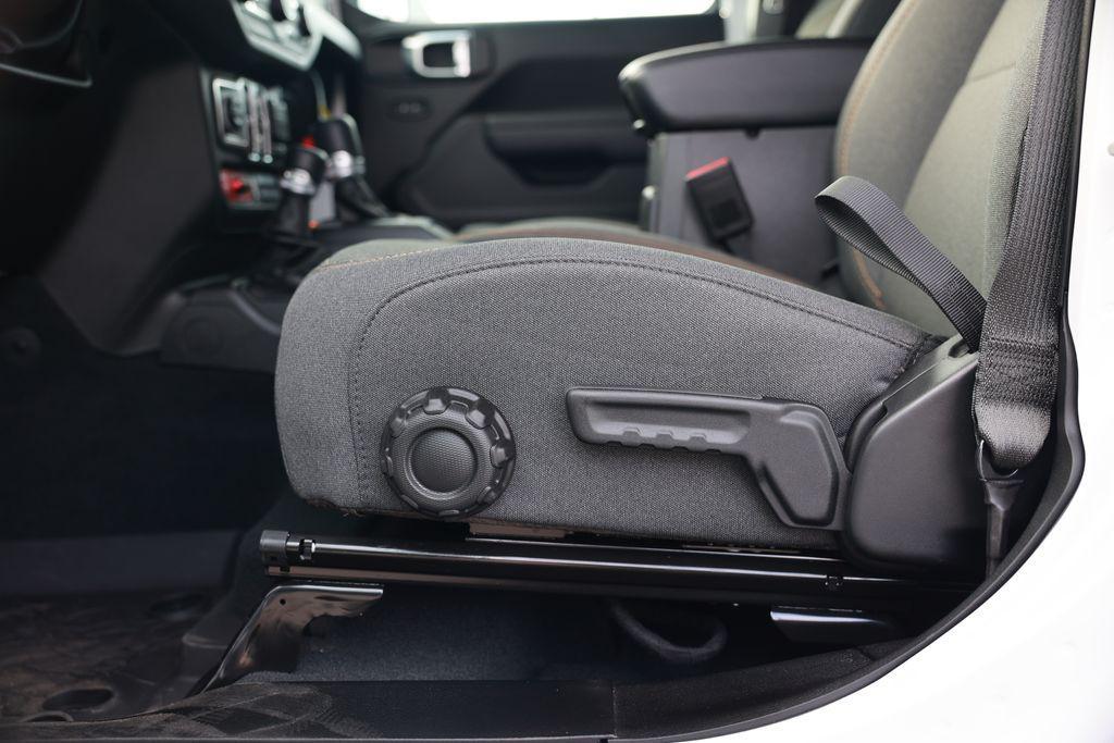 new 2026 Jeep Wrangler car, priced at $47,215