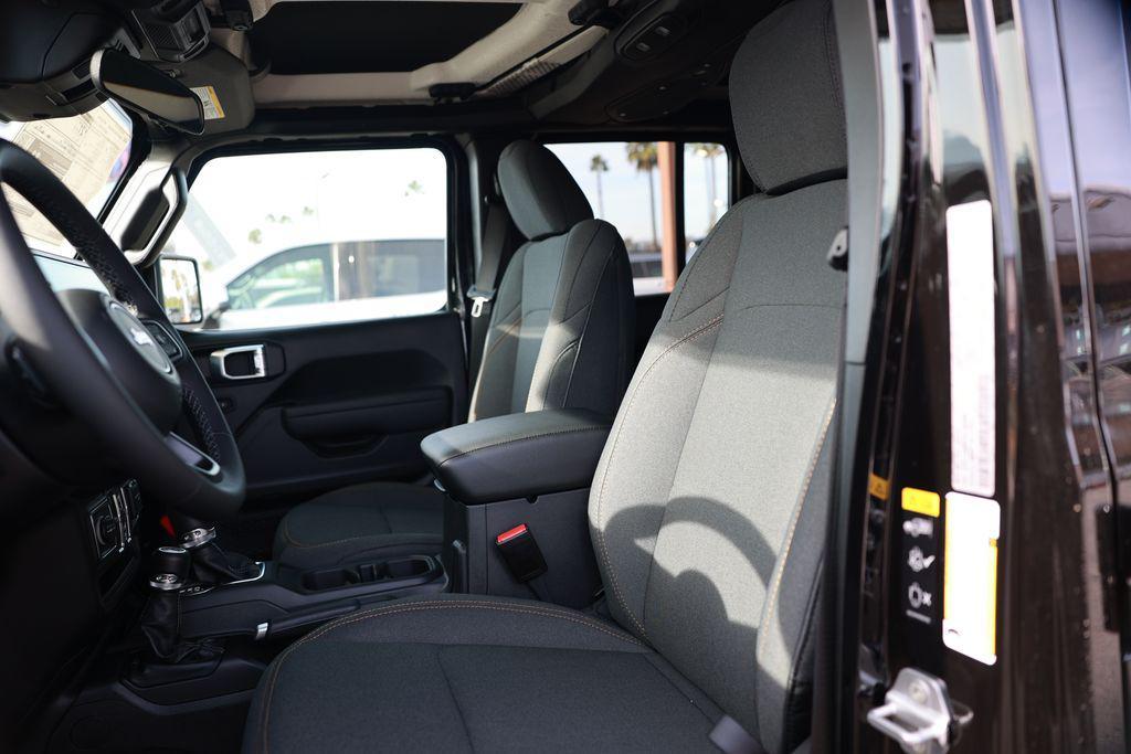 new 2026 Jeep Wrangler car, priced at $44,460