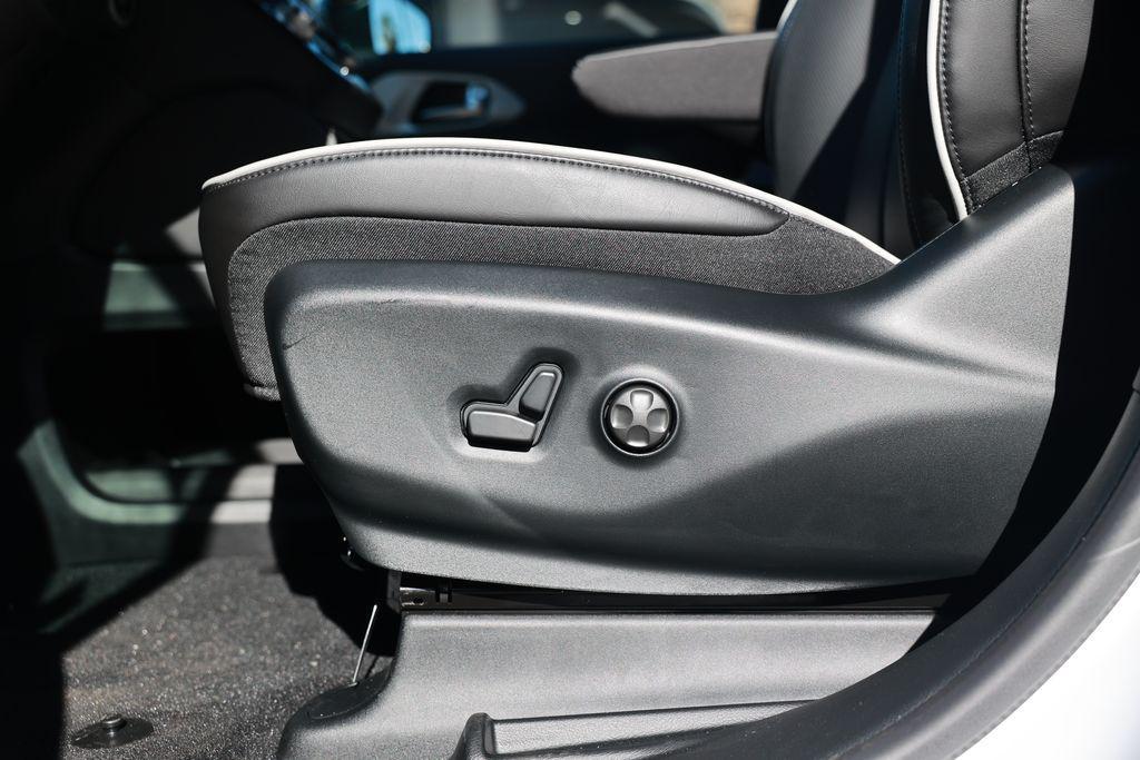 new 2026 Chrysler Pacifica car, priced at $56,775