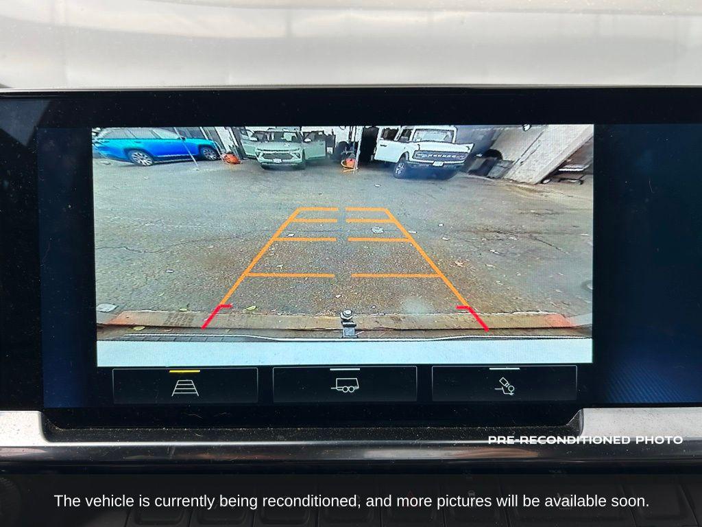 used 2024 Chevrolet Silverado 1500 car, priced at $40,646