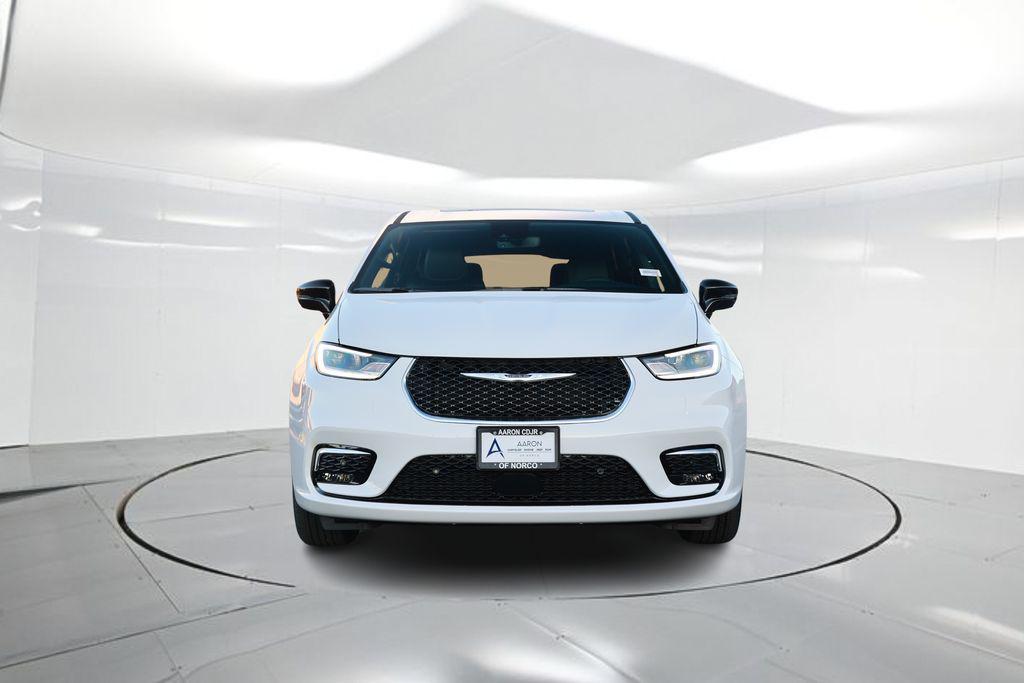 new 2026 Chrysler Pacifica car, priced at $45,040