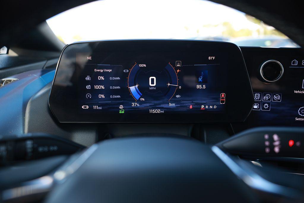 used 2025 Chevrolet Equinox EV car, priced at $22,655