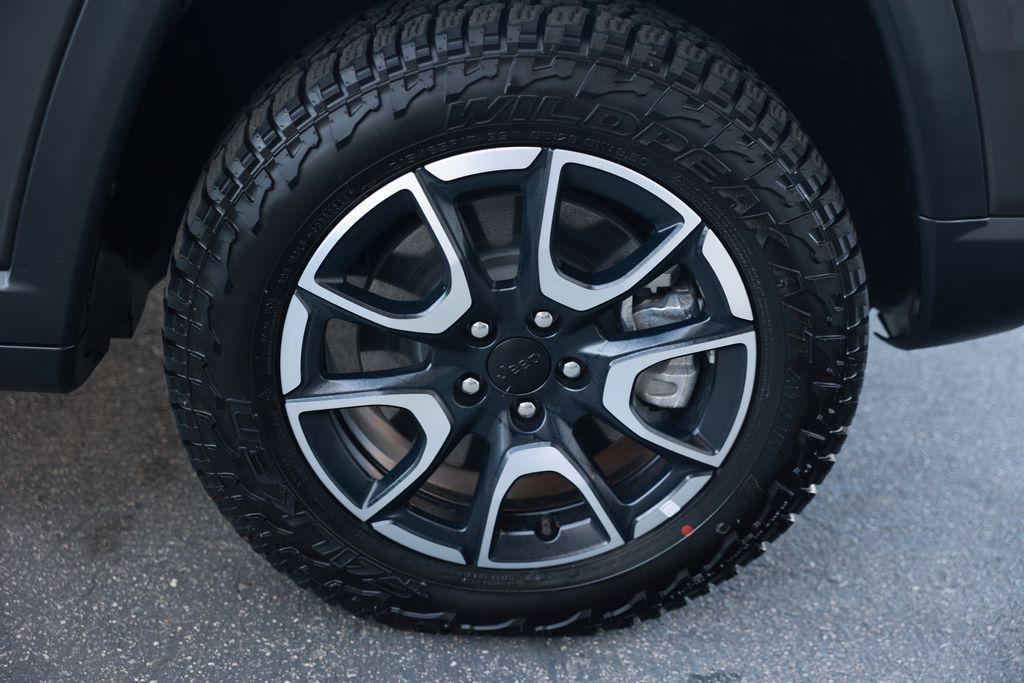 used 2024 Jeep Compass car, priced at $26,400