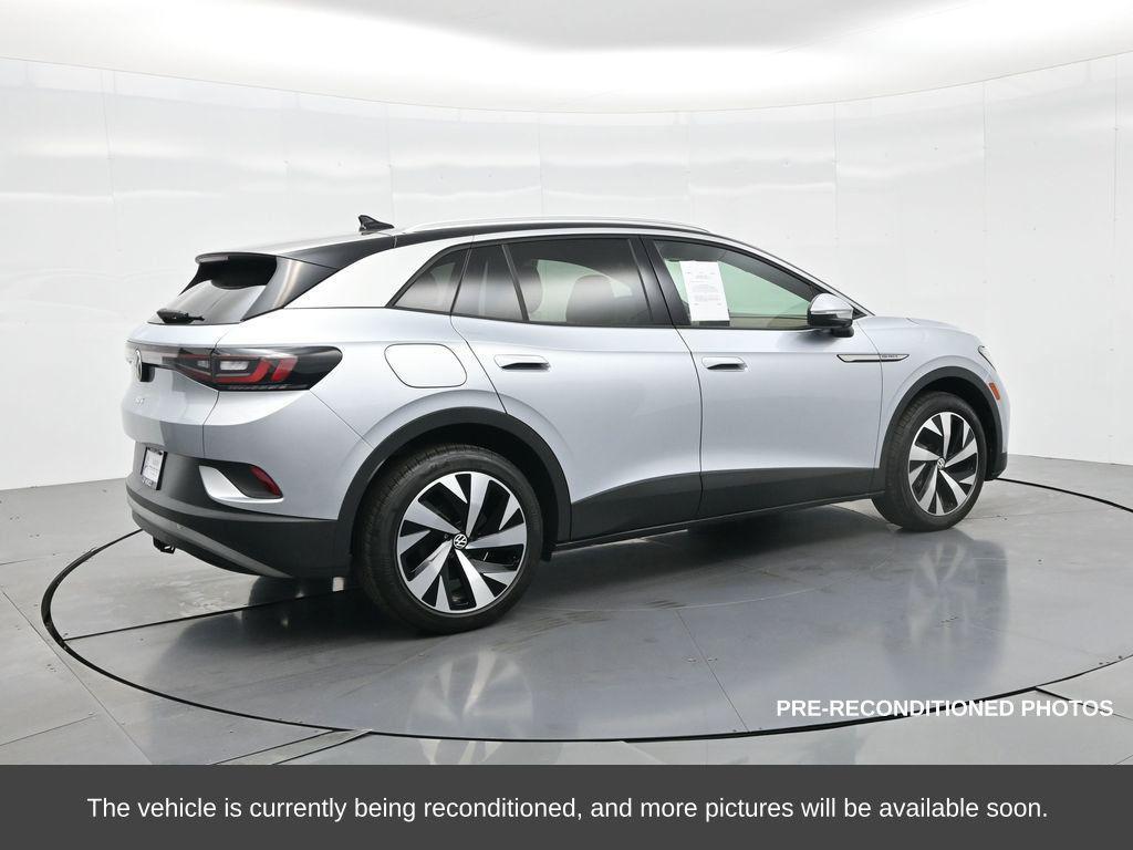 used 2022 Volkswagen ID.4 car, priced at $20,876