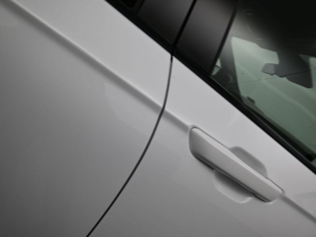 new 2025 Jeep Grand Cherokee L car, priced at $42,800