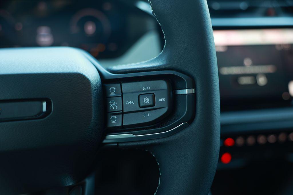 new 2026 Jeep Cherokee car, priced at $39,615