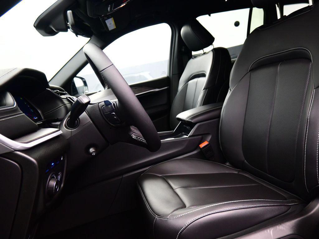 new 2025 Jeep Grand Cherokee 4xe car, priced at $55,035