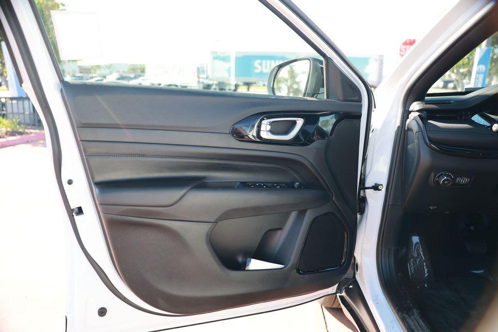 new 2026 Jeep Compass car, priced at $31,715