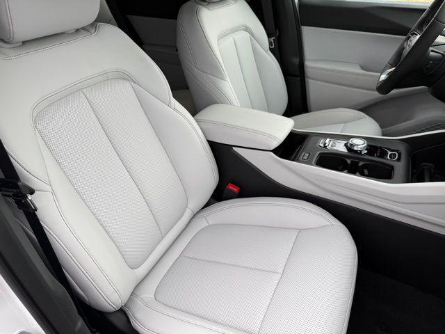 new 2026 Jeep Cherokee car, priced at $40,476