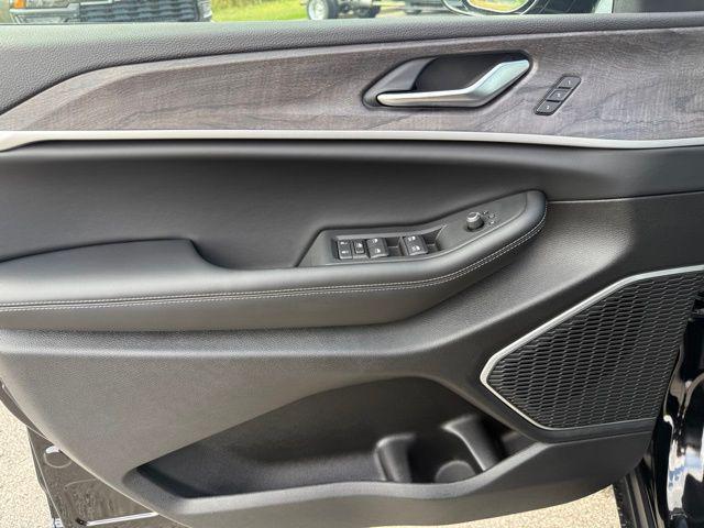 new 2025 Jeep Grand Cherokee L car, priced at $54,766