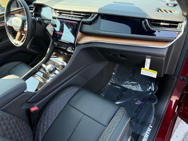 new 2025 Jeep Grand Cherokee car, priced at $69,966