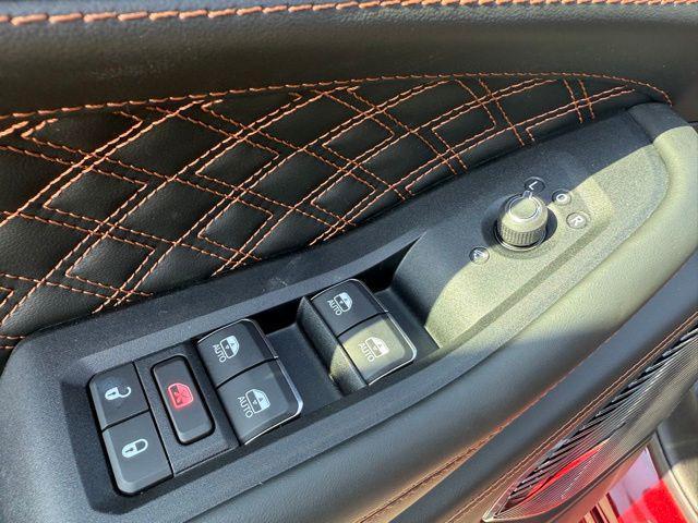 new 2025 Jeep Grand Cherokee car, priced at $69,966